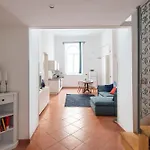 Vittorio Elegant Two Bedroom Apartament