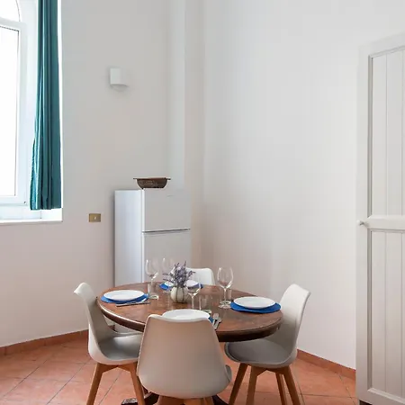 Apartament Vittorio Elegant Two Bedroom Rzym